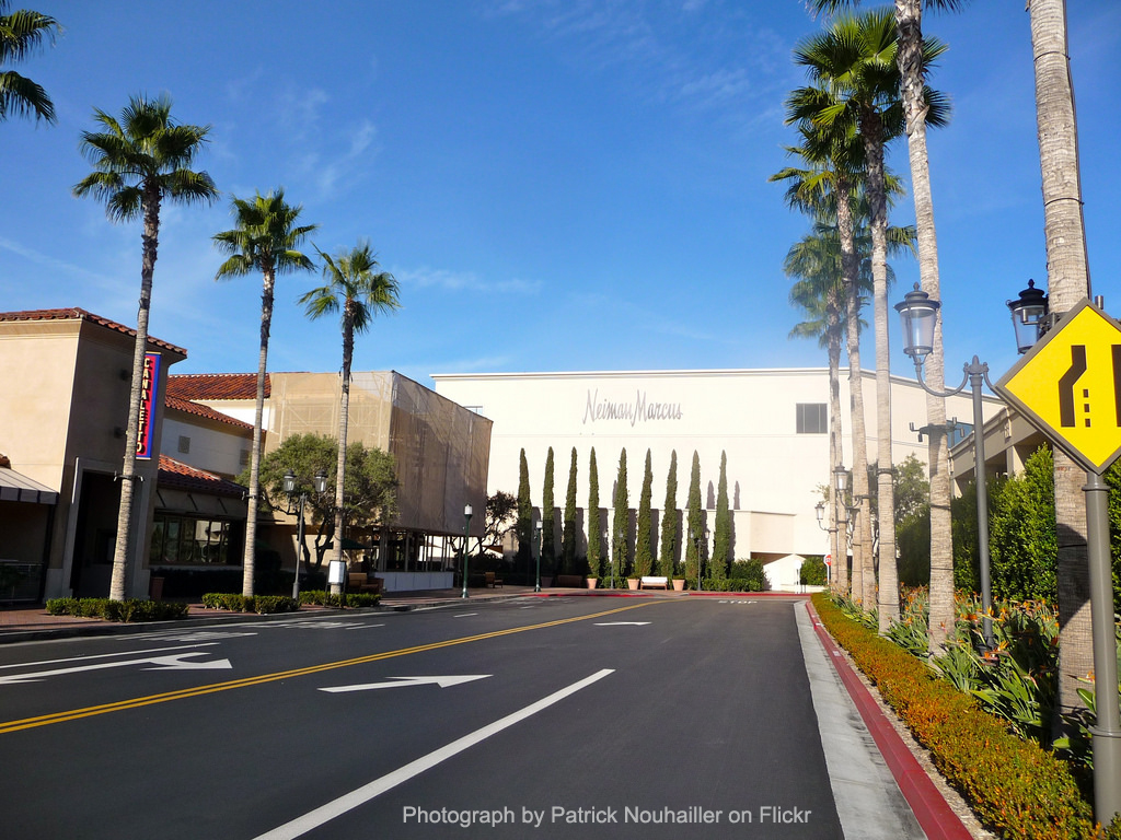 19 miles to Fashion Island, an up-scale shopping area